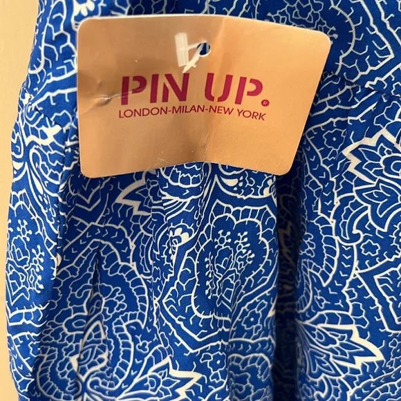 Pinup blue and white sleeveless babydoll blouse. Made in Italy Italian fabric - Picture 3 of 6